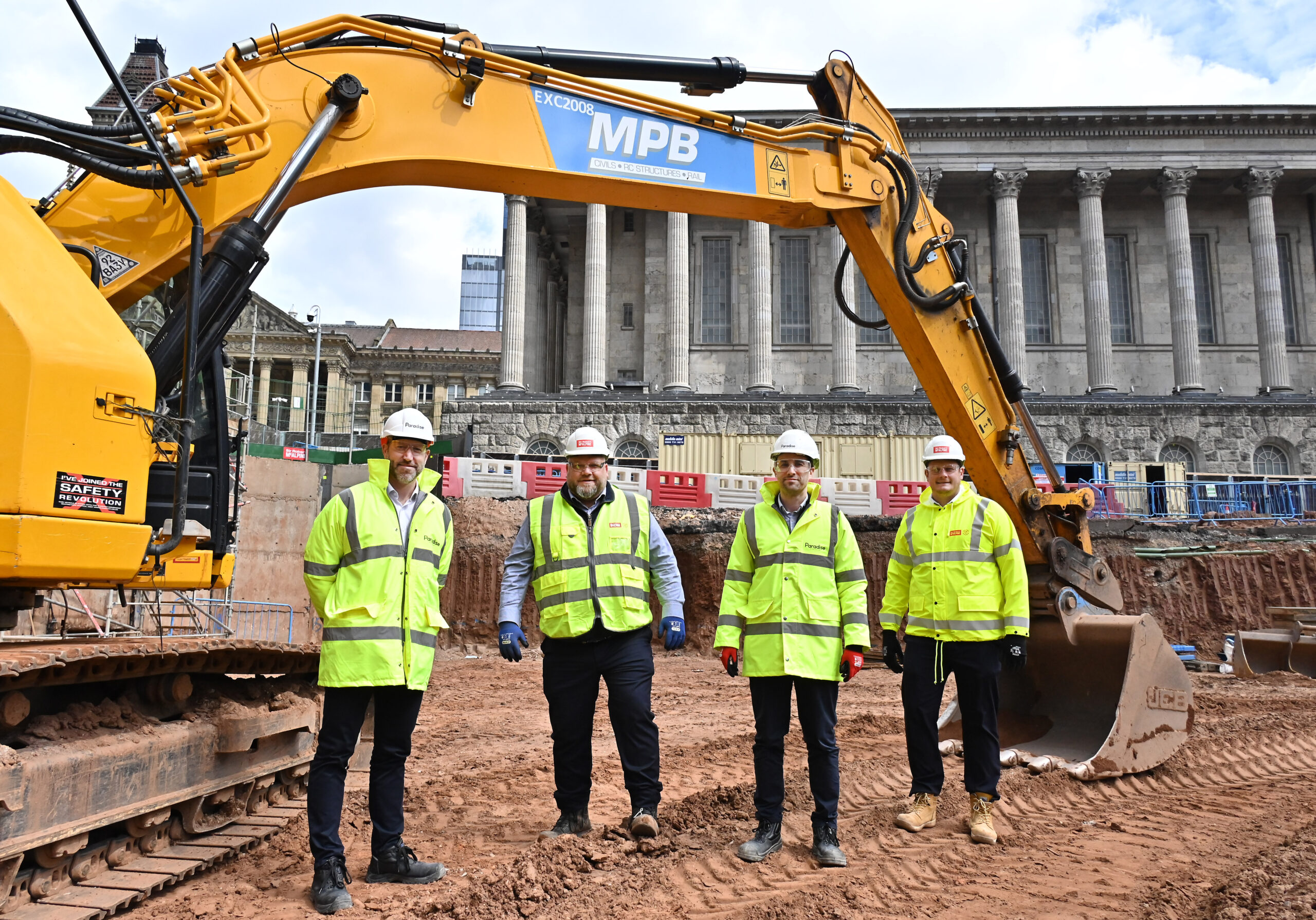 Paradise LR Ross Fittall, MEPC; Chris Hucknall, SRM; Alex Housden, MEPC and Stuart Bale, SRM.[60]