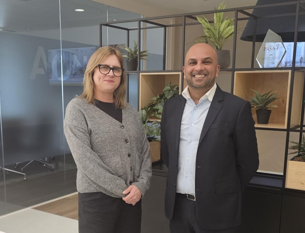 Jenny & Mitch Aon Birmingham (1)