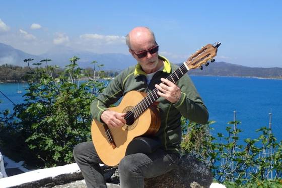 An afternoon of classical guitar with Nigel Modern